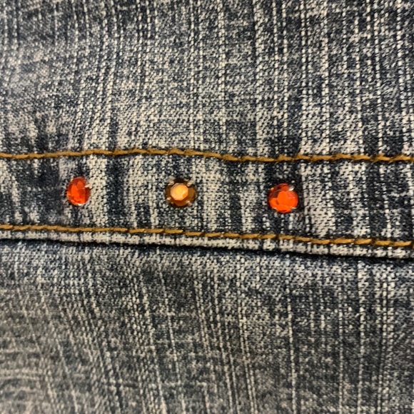 Jean jacket. - Picture 7 of 8